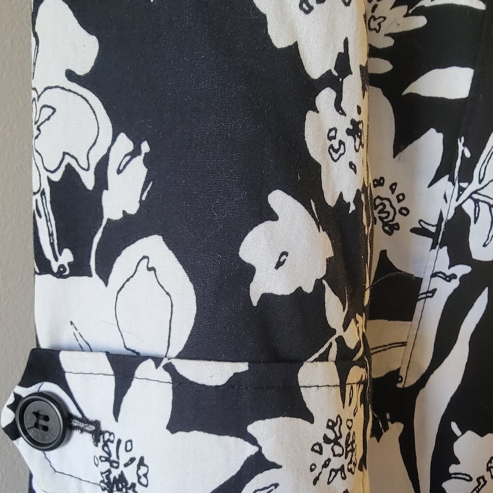 Ralph Lauren Black and White Floral Button-Front Shirt - Picture 4 of 9